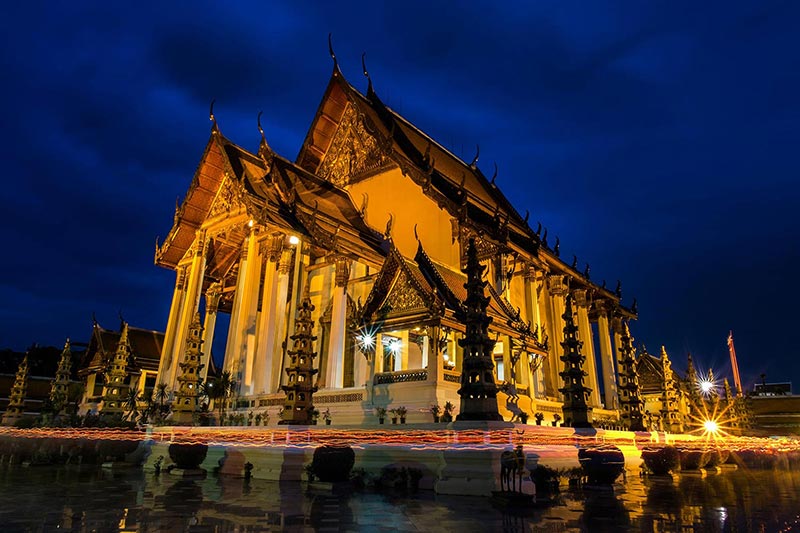 พระวิหารหลวง ในยามราตรี 