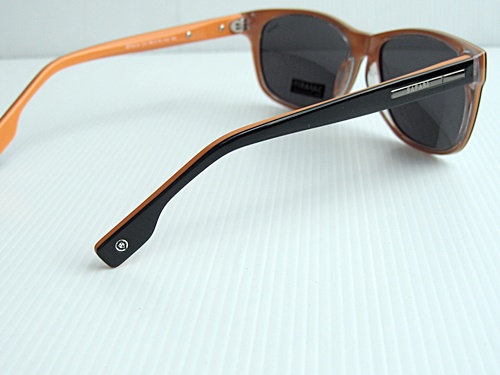  	  แว่นกันแดด SAFARI Polarized รุ่น SF1561เลนส์ชนิดพิเศษ เทค โน โลยี Nano Polarized 