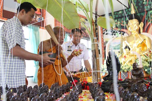 ประคำเหล็กไหล+เหล็กน้ำพี้ หลวงปู่คำบุ คุตฺตจิตฺโต วัดกุดชมภู อ.พิบูลมังสาหาร จ.อุบลราชธานี