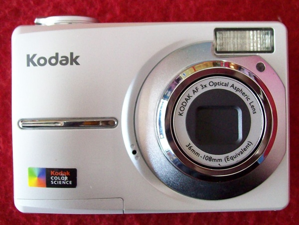 กล้องดิติตอลKodak รุ่นEasy Share c613**ไม่มีกล่อง มาลดราคา อุปกรณครบชุด**