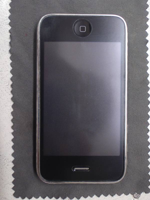 iphone3G-8GB ด้านหลังสวยใสไร้รอย