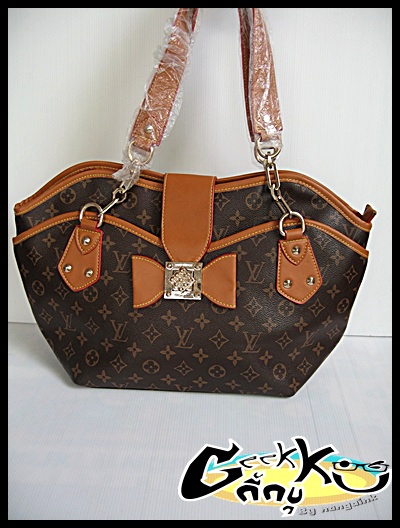 Sale......!!!!!.......... ..กระเป๋า ... LOUIS VUITTON....... พิเศษ 699 บาท...