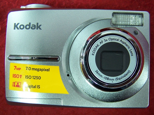 กล้องดิจิตอล Kodak รุ่นEasyShare c713 *ใช้ถ่าน2A*เมนูไทย*ความละเอียด7ล้าน****ลดสุดสุด