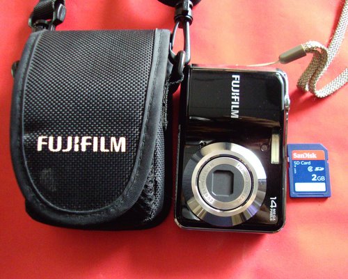 วัดใจเคาะเดียว กล้องดิจิตอล FUJIFILM  14 ล้านพิกเซล สภาพสวย