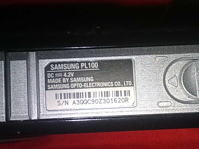 ขายกล้องดิจิตอล Samsung PL100 ระบบ2จอ ด้านหน้า และ หลัง