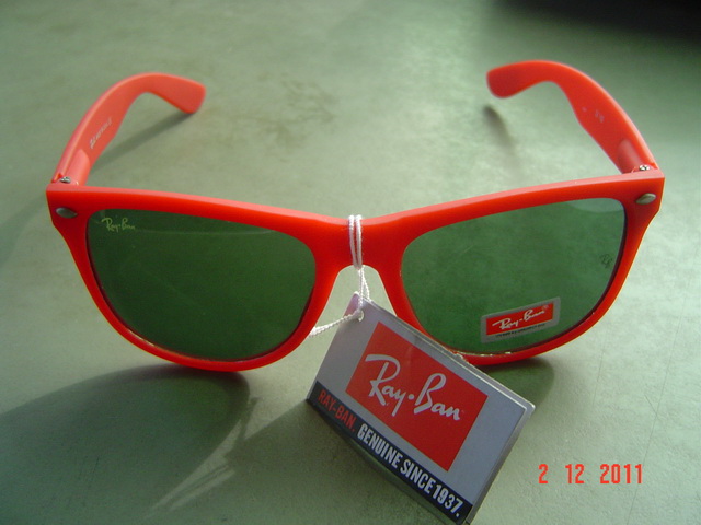 แว่นกันแดดสิ่งเทียมRay-Banถูกๆๆราคาเคาะเดียว139