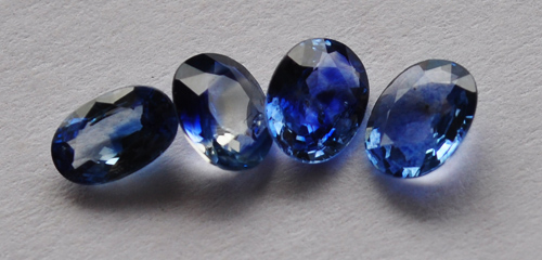 รายละเอียด ไพลิน Blue Sapphire ( รหัส 42 )