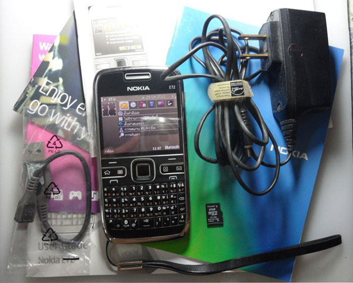 *** Nokia E72 Black *** แท้ สภาพ 85% 