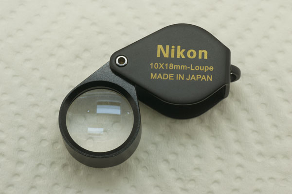 กล้องส่องพระ Nikon รุ่น FULL HD เลนย์แก้วขนาด10X 18mm. ส่องชัดใสสบายตา พกพาสะดวก มีให้เลือก2สี