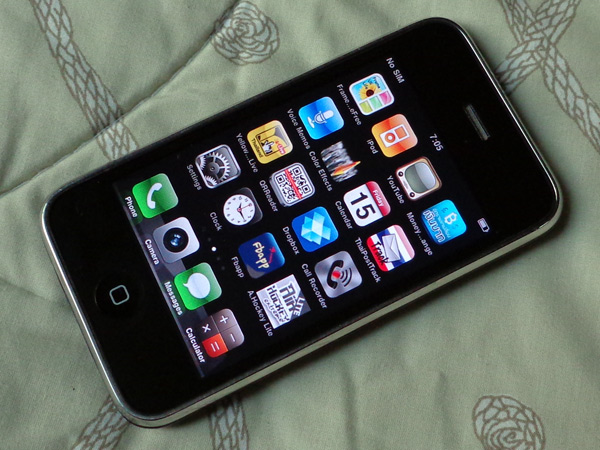 iphone 3 G 8GB สีดำ ของแท้ / แถมเพียบ