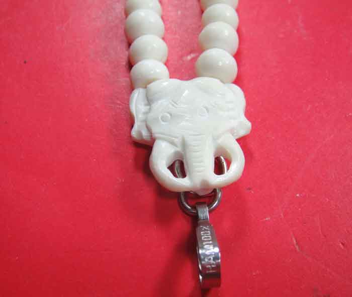 สร้อยลูกประคำกระดูกช้าง สำหรับแขวนพระ ยาว 26 นิ้ว สวยจี๊ดๆๆ ( Elephant Bone Buddhist Prayer Beads Ma