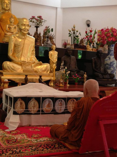 เหรียญหล่อ ลต.บุญหนา รุ่น ชนะมาร ชนะจน ชุดกรรมการใหญ่ สุดยอดเหรียญสวยแห่งปี สวยแชมป์ (เคาะเดียวครับ)