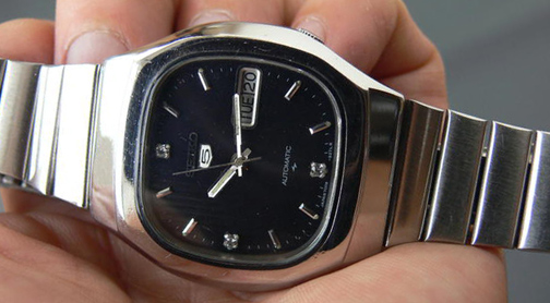 นาฬิกา SEIKO ของแท้ SEIKO 5 AUTOMATIC สวย ใหม่ๆเลย หลักเพชร day-date