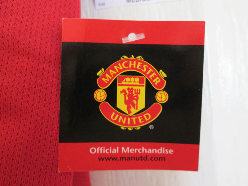 เสื้อยืด Manchester United ของแท้ size M ของฝากจากเพื่อนซื้อมาจาก USA ครับ