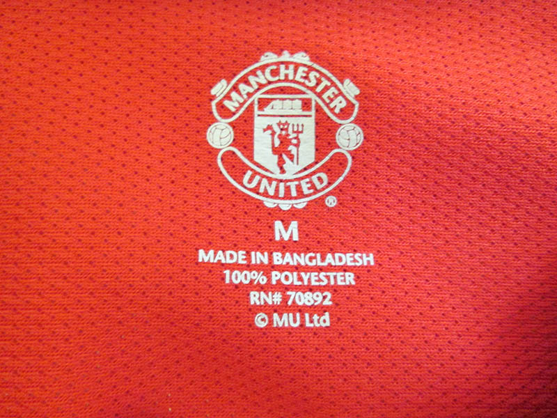 เสื้อยืด Manchester United ของแท้ size M ของฝากจากเพื่อนซื้อมาจาก USA ครับ