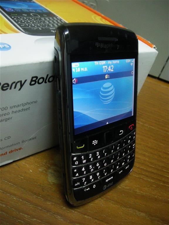 โทรศัพท์มือถือ BlackBerry รุ่น 9700 ของแท้มือสอง ขายตามสภาพ ยังใช้งานได้