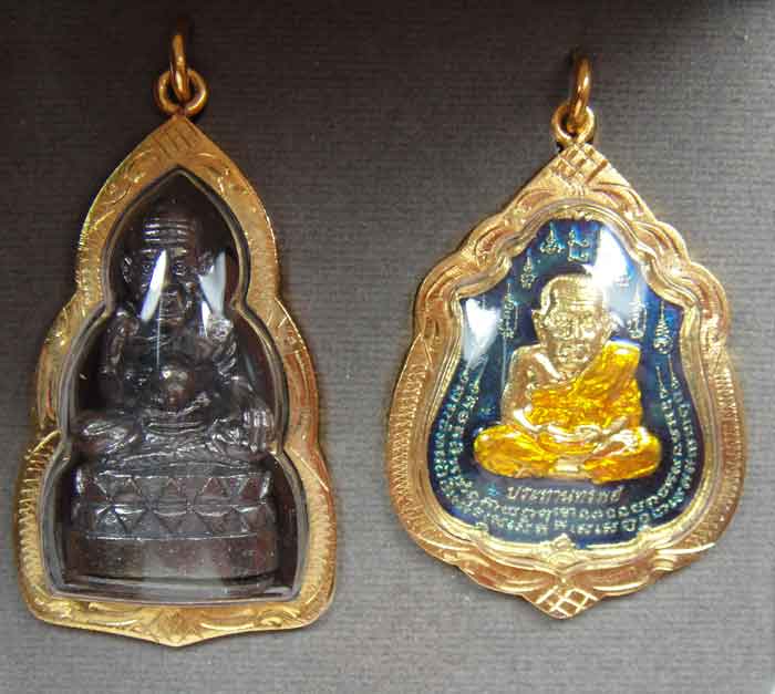 (((วัดใจเคาะเดียว 10 บาท))) 1 ชุด 3 องค์ หลวงปู่ทวด หมื่นยันต์ รุ่นรวยหายห่วง ...