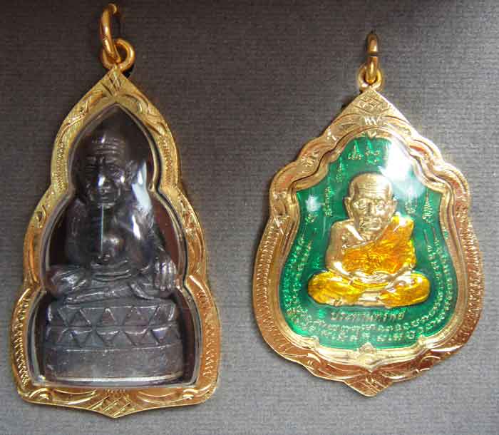 (((วัดใจเคาะเดียว 10 บาท))) 1 ชุด 3 องค์ หลวงปู่ทวด หมื่นยันต์ รุ่นรวยหายห่วง ...