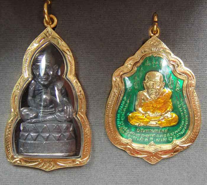 (((วัดใจเคาะเดียว 10 บาท))) 1 ชุด 3 องค์ หลวงปู่ทวด หมื่นยันต์ รุ่นรวยหายห่วง ...