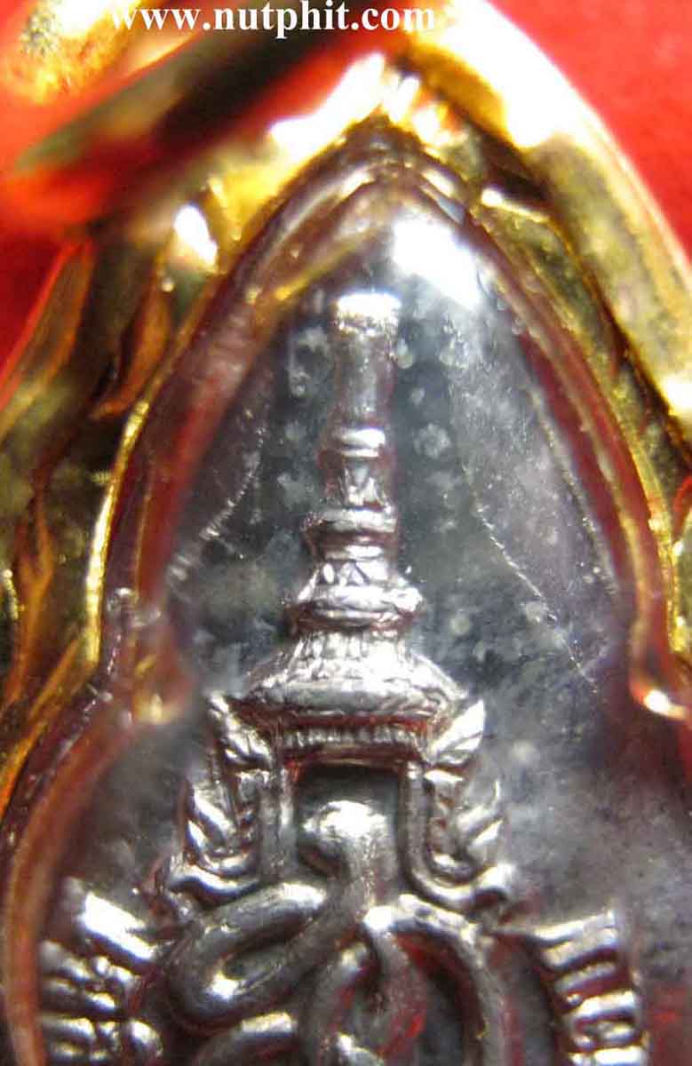 สมเด็จนางพญา 6 รอบ พระราชินี+กรอบทองไมครอนพร้อมใช้*100