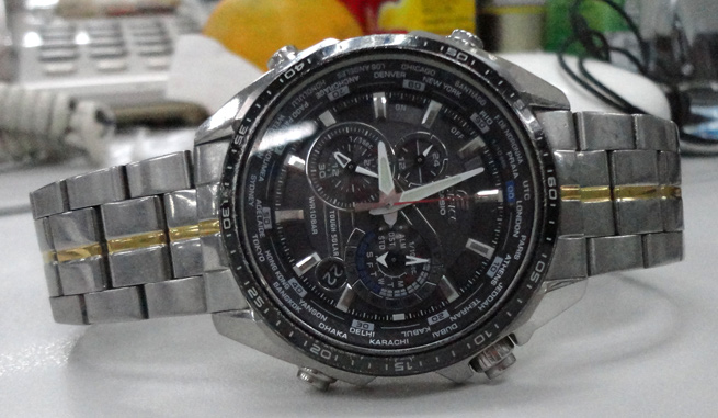 นาฬิกา CASIO EDIFICE ฟังก์ชั่นเพียบ Tough Solar กระจกมิเนอรัล