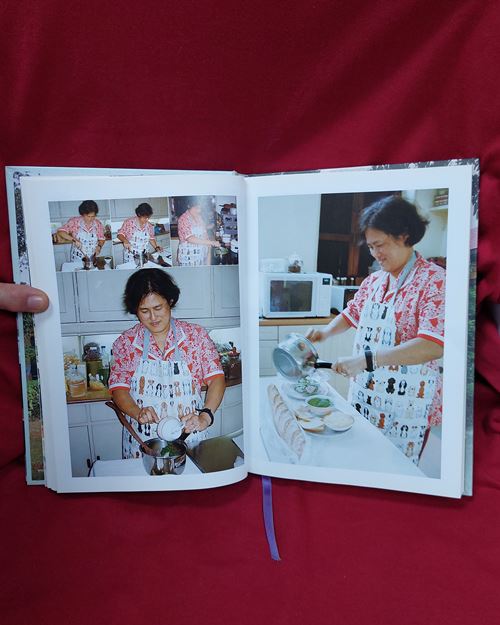 (ปิด89-)หนังสือครัวสระปทุมDiary2550/2007 ปกแข็ง กว้าง17.5xยาว24.5ซ.ม. หนา238หน้า (มือ2สภาพดี)