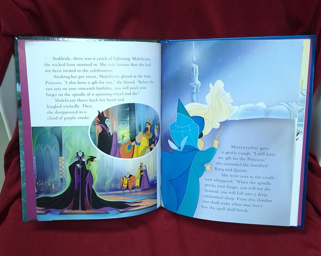 (ปิด69-) Disney Princess Magical Story 18.5x22.3 (สภาพมือ2)