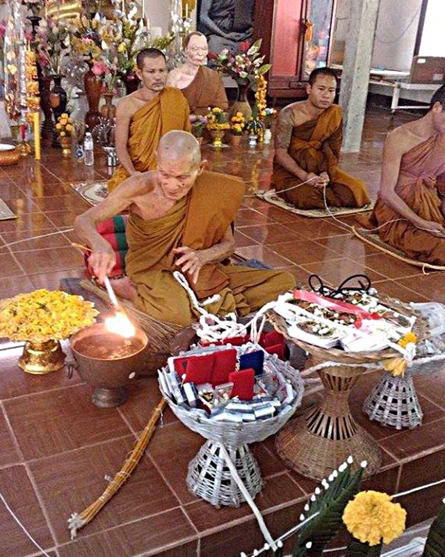 ขุนแผนหลวงปู่ธรรมลุนเนื้อแบงค์สร้าง๓๙องคงค์ - 3