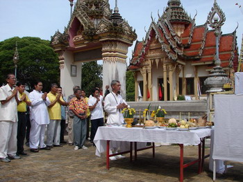 เหรียญองค์จตุคามรามเทพ "ประชาภิรมย์"เนื้อชนวนเลี่ยมทองยกซุ้ม ประสบการณ์เพียบ  - 5