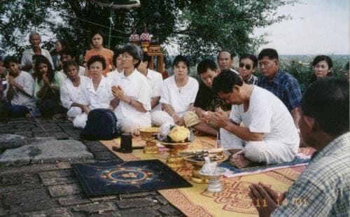 พระปิดตาพังพระกาฬพิมพ์จิ๋วเนื้อสัตตโลหะ ตอกโค้ด พิธีเขาคา ปี 2544 - 4