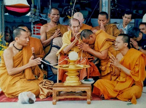 พระปิดตา พิธีเจริญลาภ (ปิดตาซาวเบ้า)รุ่นแรก ประวัติชัดเจน เล่นหาสากล สร้างน้อยเพียง 3000องค์ เท่านั้ - 5