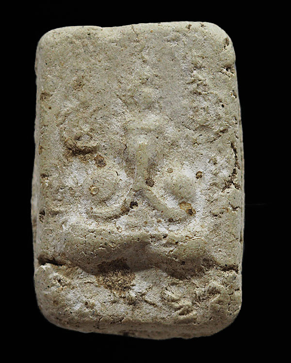 พระปิดตาเนื้อผง รุ่นแรก(พิมพ์หายาก) หลวงพ่อกี๋ วัดหูช้าง ฝากเข้าพิธีปลุกเสกพิธีเดียวกับวัดประสาทบุญ - 1