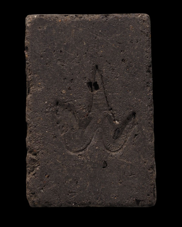 พระปิดตา หลังพญานาค (หายากมากๆ) เจ้าคุณเที่ยง วัดระฆังฯ กรุงเทพฯ ปี ๒๕๐๗ สร้างจากเนื้อดินหุ่นหรือดิน - 3