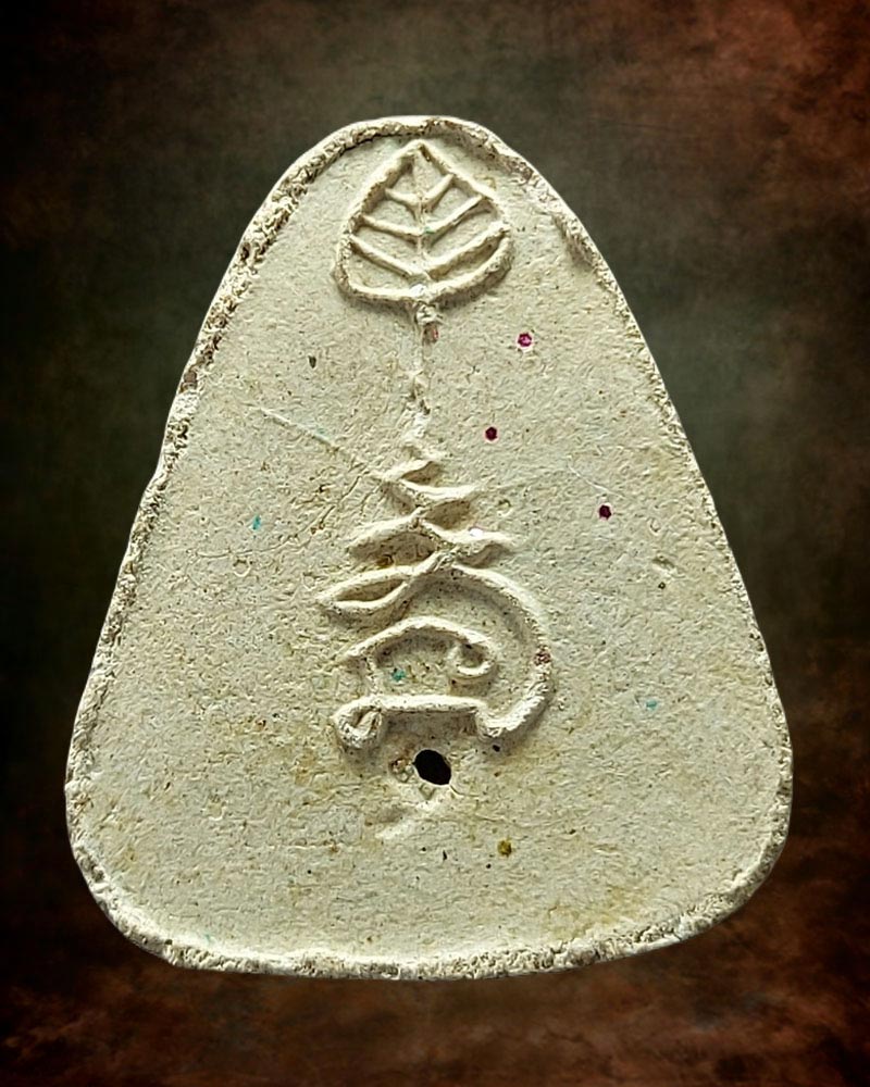 พระโพธสัตว์กวนอิม บรรจุผงวิเศษ - 2