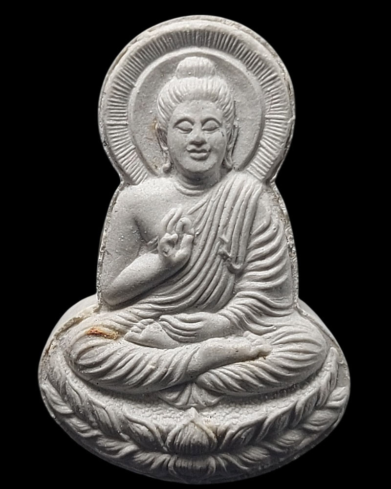 พระประทานพร หลังอุ สมเด็จพระพุทธชินวงศ์ วัดมกุฏกษัตริยาราม - 1